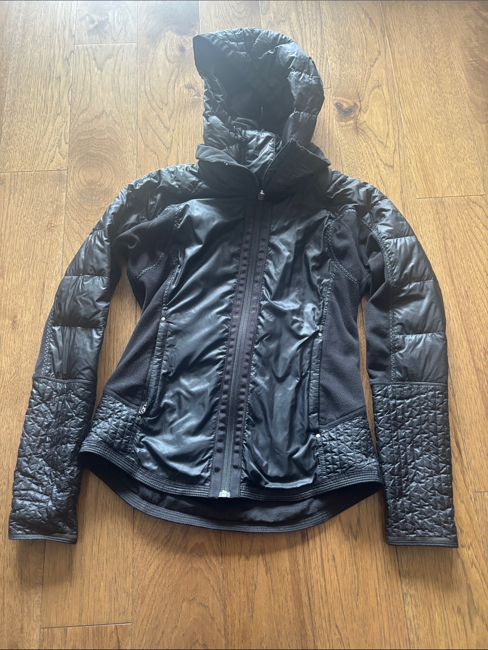 lululemon athletica Black Quilted Hooded light Puffer Jacket with removable hood